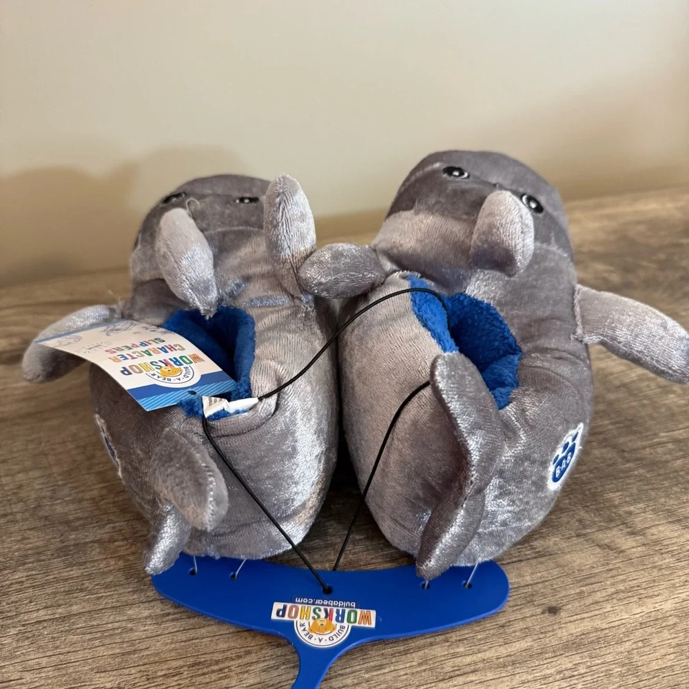 NEW Build a Bear BAB Plush Shark Slippers Toddler Size XS 9-10 Unisex